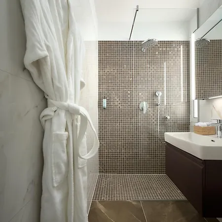 Deluxe With Private Heated Pool On Znjan - Urban Nook Lägenhet