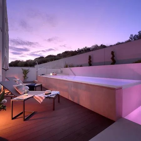 Deluxe With Private Heated Pool On Znjan - Urban Nook Lägenhet