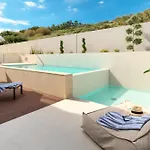 Deluxe With Private Heated Pool On Znjan - Urban Nook Apartment *