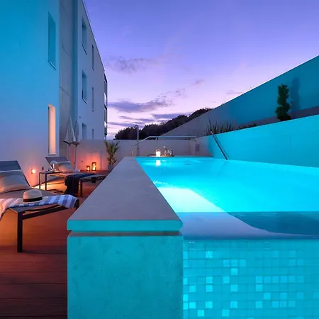 Deluxe With Private Heated Pool On Znjan - Urban Nook Апартаменти *
