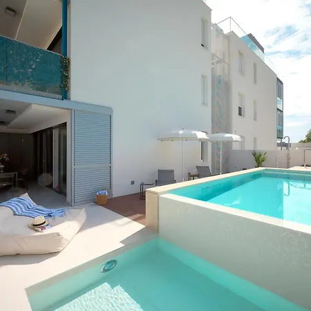 Appartement Deluxe With Private Heated Pool On Znjan - Urban Nook