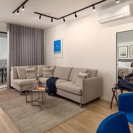 Deluxe With Private Heated Pool On Znjan - Urban Nook Appartement *