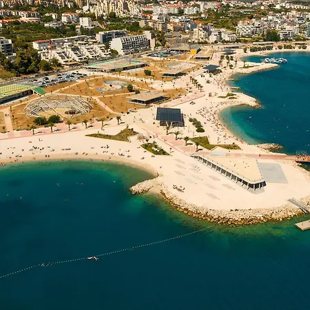 Deluxe With Private Heated Pool On Znjan - Urban Nook